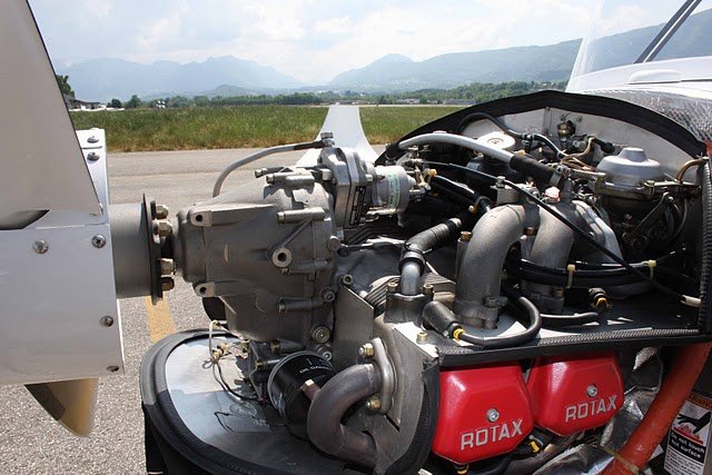 mcr4s_moteur av g